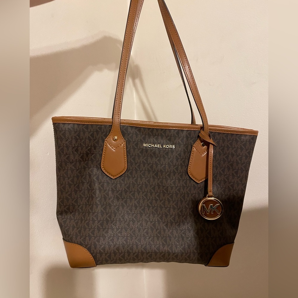 MICHAEL Michael Kors Eva Tote